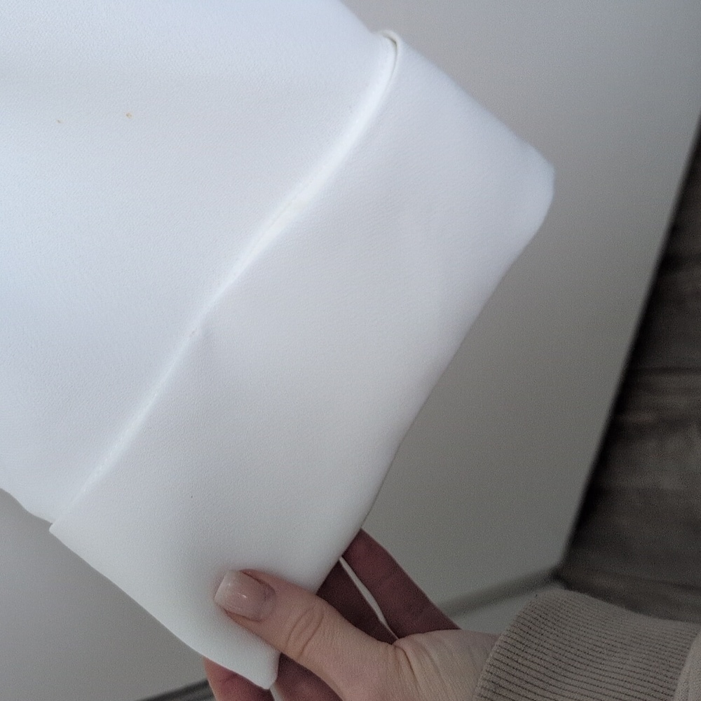 Zara V-Neck Blouse - Picture 7 of 8